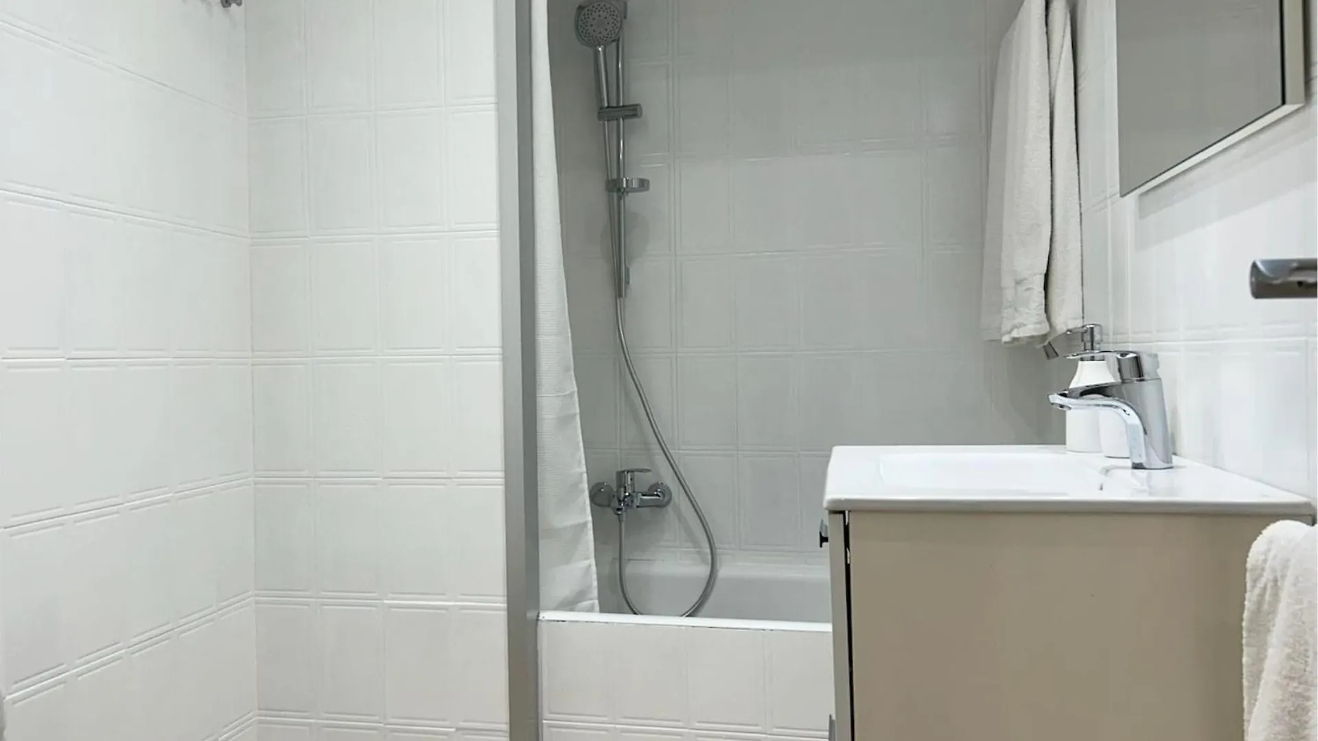 Polo Apartments 1A ماربيا